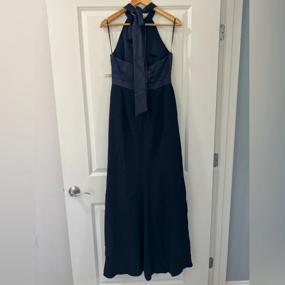 Halter Neck Charmeuse & Crepe Gown size 6 R Midnight - Picture 5 of 8